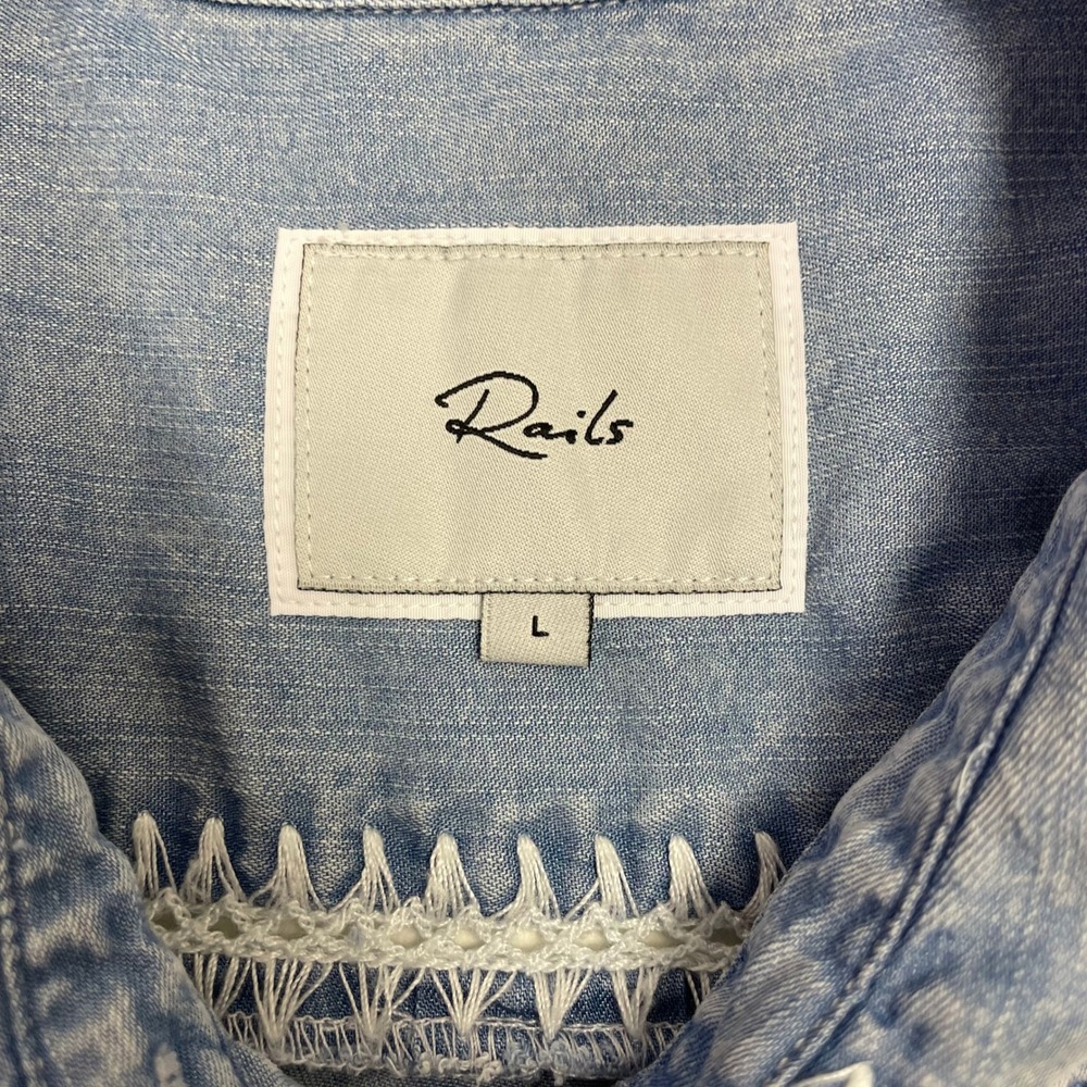 Rails Lea Denim Shirt L Short Sleeve Blanket Stitch Blue Medium Cloud Wash - Picture 7 of 16